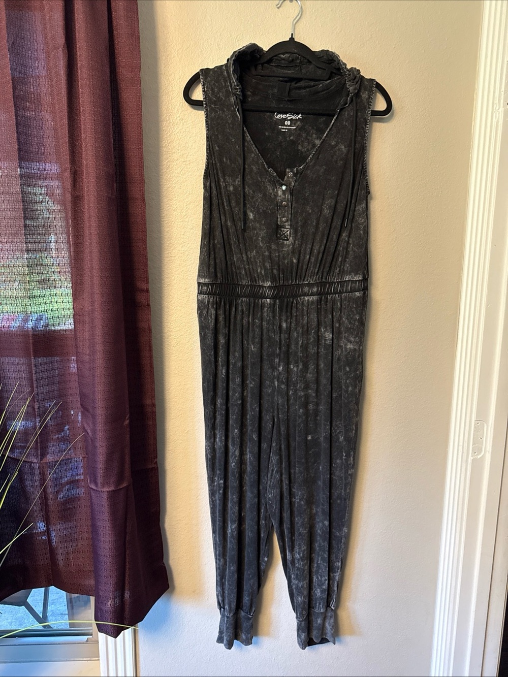 #848 Lovesick Sleeveless Hooded Romper Size Extra Large